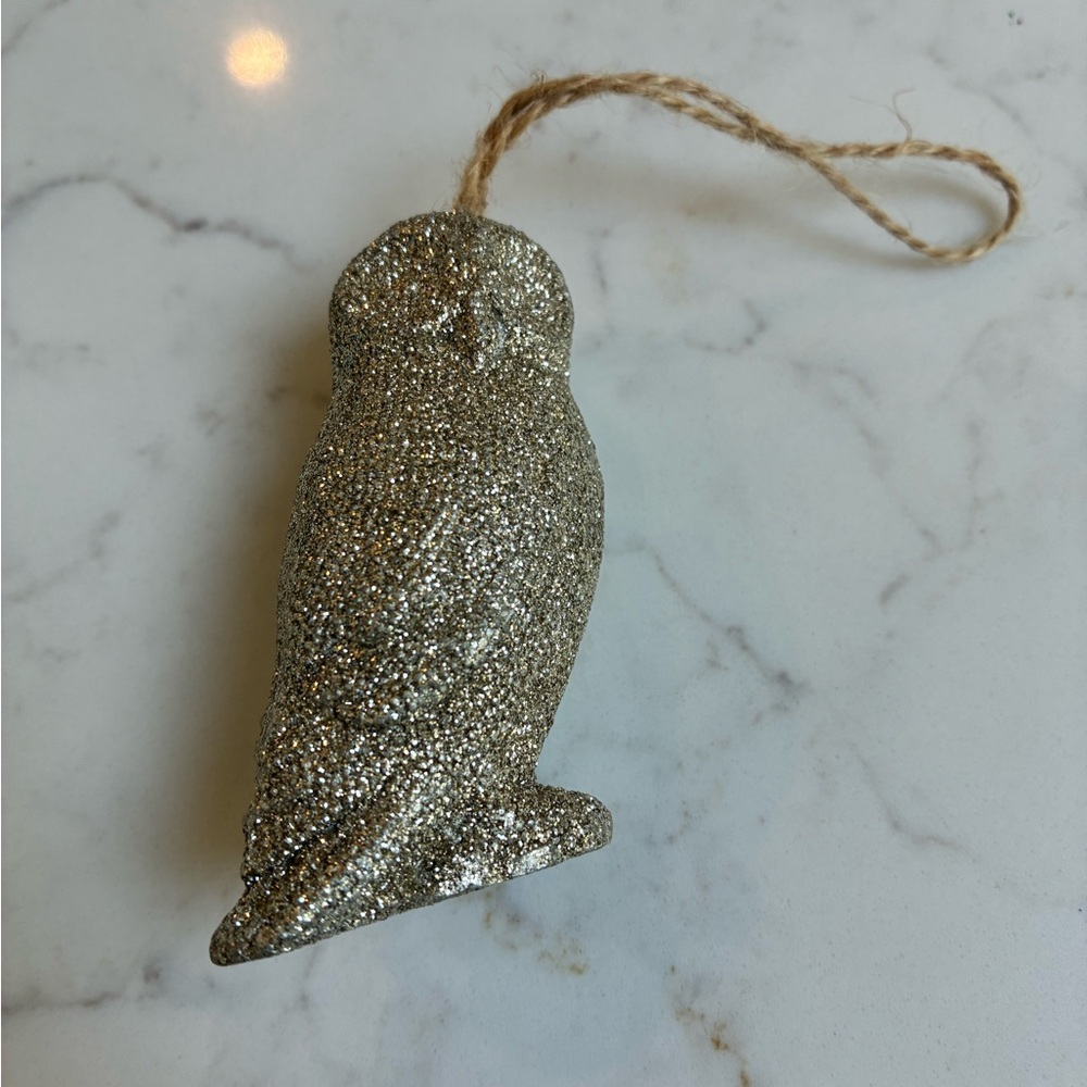 Glittery Owl Ornament. EUC. So pretty. Would make  perfect addition to your tree